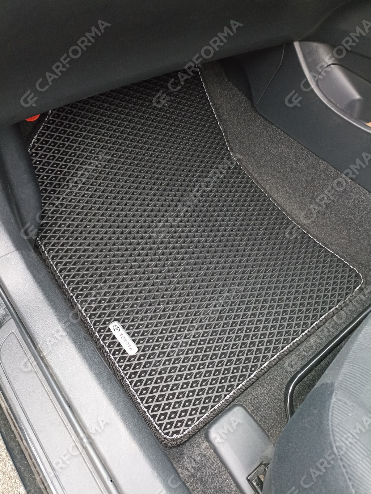 Ворсовые коврики на Toyota Corolla Axio (E14) 2006&nbsp;-&nbsp;2012 в Иркутске