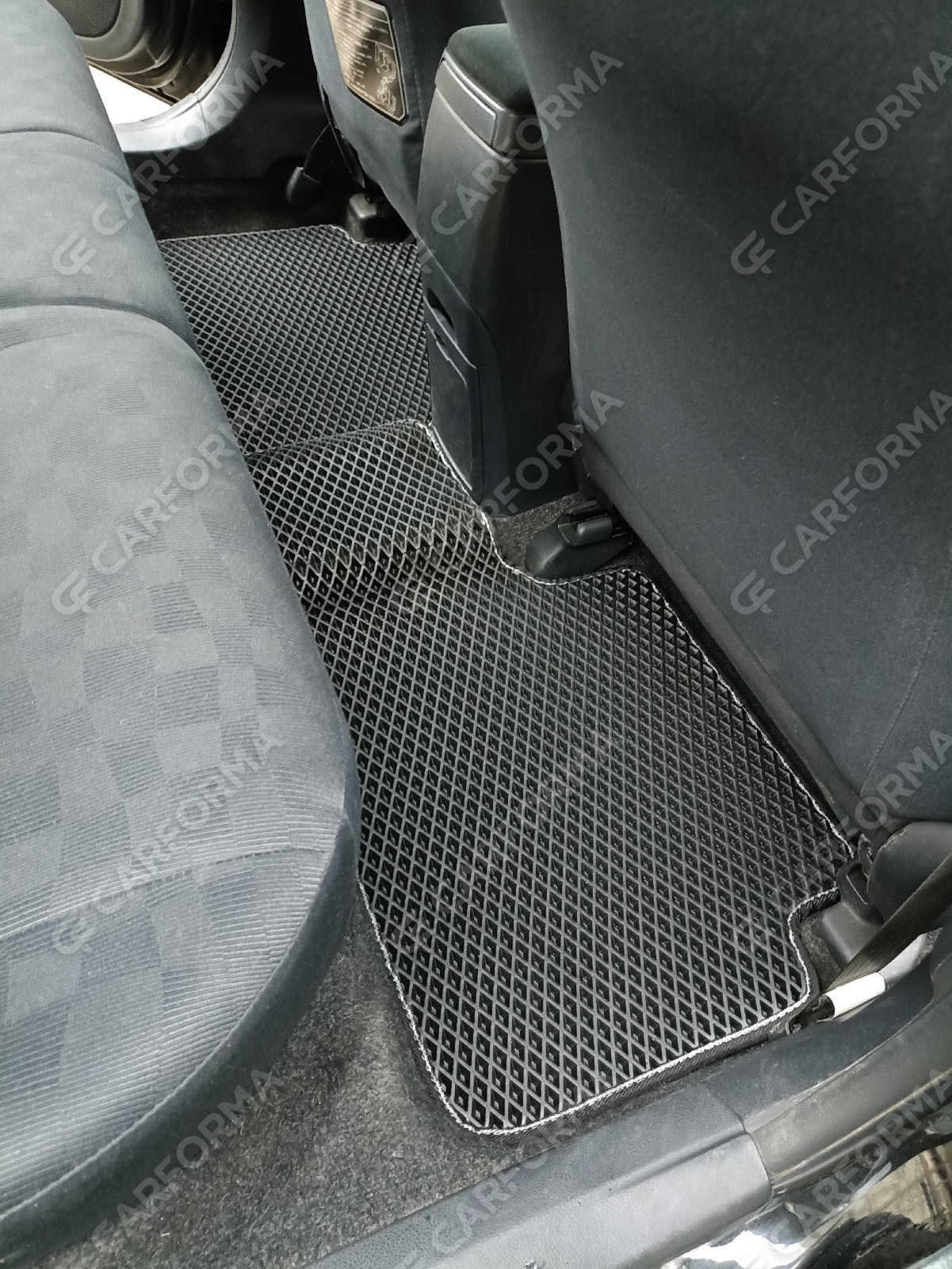 Ворсовые коврики на Toyota Corolla Axio (E14) 2006&nbsp;-&nbsp;2012 в Иркутске