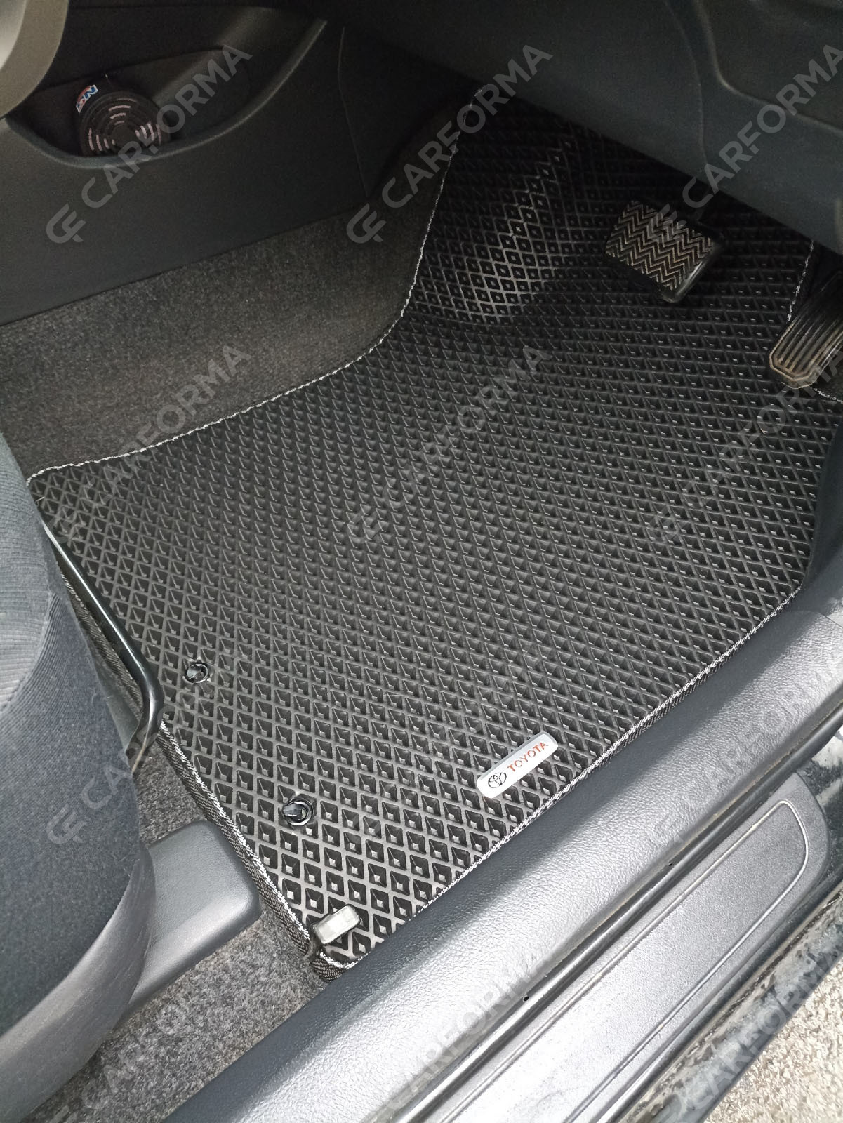 Ворсовые коврики на Toyota Corolla Axio (E14) 2006&nbsp;-&nbsp;2012 в Иркутске