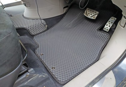 Ворсовые коврики на Mitsubishi Grandis 2003 - 2009 в Иркутске