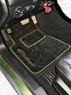 Коврики на Dodge Challenger III 2008&nbsp;-&nbsp;2023 в Иркутске