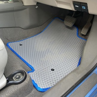 Коврики на Nissan Leaf (ZE0) 2009 - 2012 в Иркутске