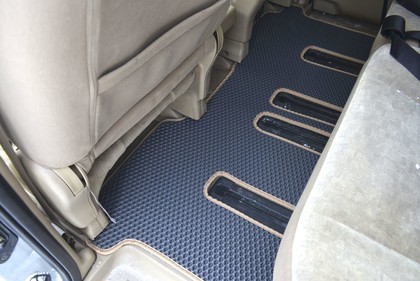 Коврики на Nissan Serena (C24) 1999 - 2005 в Иркутске
