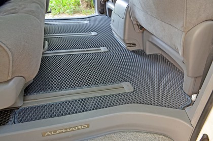 Коврики на Toyota Alphard (H10) 2002 - 2008 в Иркутске