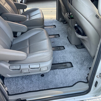 Коврики на KIA Carnival III 7 мест 2014 - 2021 в Иркутске Коврики на KIA Carnival III 7 мест 2014 - 2021 в Иркутске