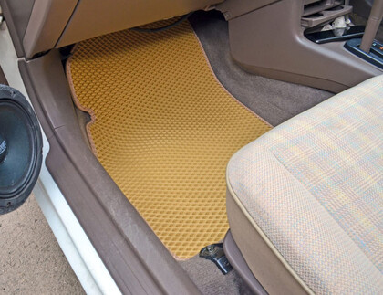 Ворсовые коврики на Toyota Cynos (L50) 1995 - 1999 в Иркутске