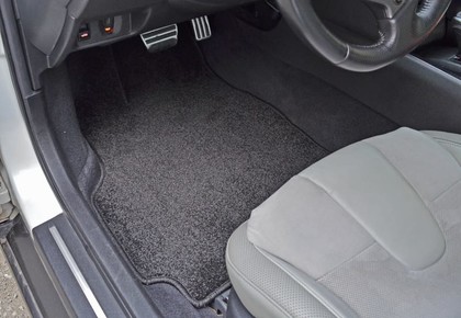 Коврики на Nissan GT-R 2007 - 2025 в Иркутске