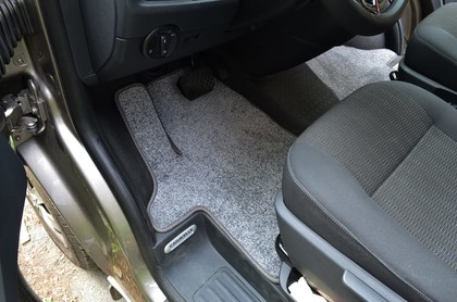 Коврики на Volkswagen Multivan (T5) 2003 - 2015 в Иркутске