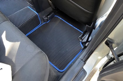 EVA коврики на Toyota Avensis II 2002 - 2008 в Иркутске