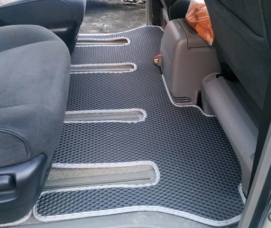 Коврики на Toyota Alphard (H10) 2002 - 2008 в Иркутске