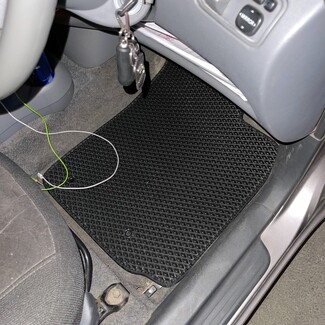 EVA коврики на Toyota Vitz I 1998 - 2005 в Иркутске EVA коврики на Toyota Vitz I 1998 - 2005 в Иркутске