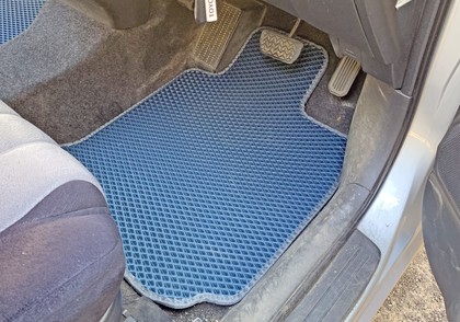 Коврики на Toyota Wish I 2003 - 2009 в Иркутске