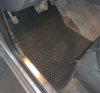Коврики на Mercedes ML (W163) 1997 - 2005 в Иркутске