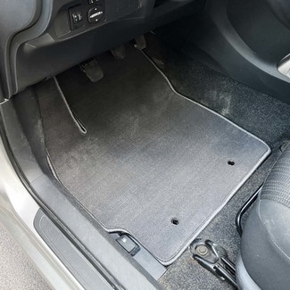 Коврики на Toyota Auris I 2006 - 2012 в Иркутске