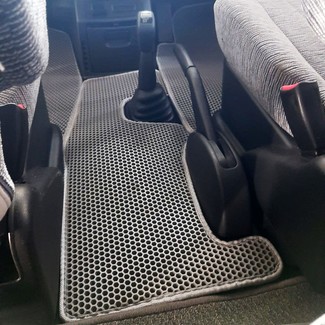 Ворсовые коврики на Mitsubishi Delica 4 1994 - 2007 в Иркутске