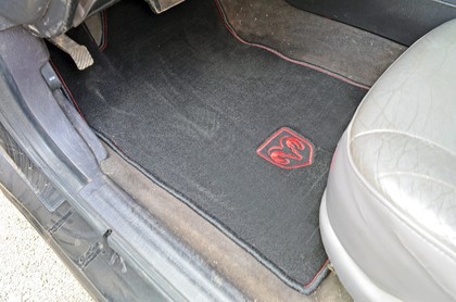 Коврики на Dodge Intrepid II 1997 - 2004 в Иркутске