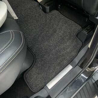 Ворсовые коврики на Land Rover Range Rover Sport I 2005 - 2013 в Иркутске