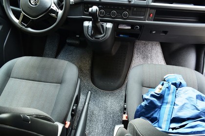 Коврики на Volkswagen Multivan (T5) 2003 - 2015 в Иркутске