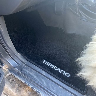 Коврики на Nissan Terrano I (WD21) 1985 - 1995 в Иркутске