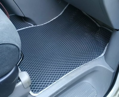 Коврики на Toyota Alphard (H10) 2002 - 2008 в Иркутске