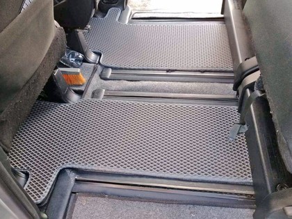 Ворсовые коврики на Toyota Noah (R80) 2014 - 2021 в Иркутске