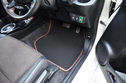 Коврики на Honda Fit Shuttle 2011 - 2015 в Иркутске