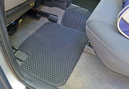 Коврики на Toyota Rav4 II 2000 - 2006 в Иркутске