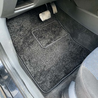Ворсовые коврики на Ford Focus II 2005 - 2011 в Иркутске