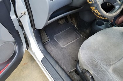 Коврики на Toyota Yaris I 1999 - 2005 в Иркутске