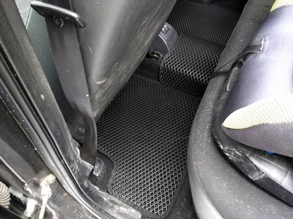 Коврики на Renault Sandero I 2009 - 2014 в Иркутске