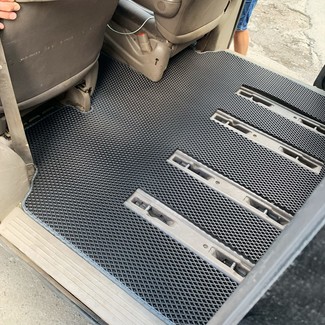 Коврики на Dodge Caravan (RG) 2000 - 2007 в Иркутске