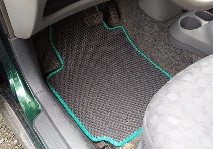 Ворсовые коврики на Toyota Echo 1999 - 2006 в Иркутске