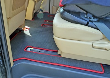 Ворсовые коврики на Hyundai H1 II 2007 - 2022 в Иркутске