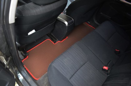 Коврики на Toyota Auris I 2006 - 2012 в Иркутске