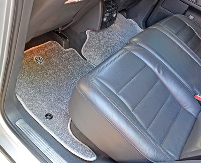 Коврики на Volkswagen Touareg I 2002 - 2010 в Иркутске