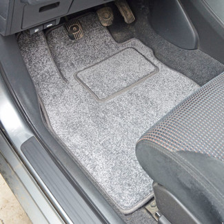Коврики на Nissan Tiida (C11) 2004 - 2014 в Иркутске