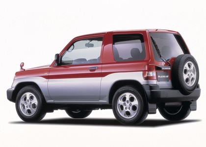 Ворсовые коврики на Mitsubishi Pajero iO 1998 - 2007 в Иркутске