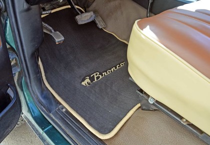Коврики на Ford Bronco 1979 - 1986 в Иркутске