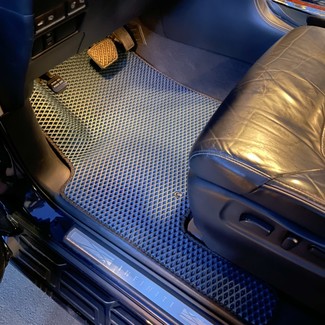 Коврики на Infiniti QX80 2013 - 2025 в Иркутске