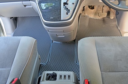 Коврики на Toyota Alphard (H10) 2002 - 2008 в Иркутске