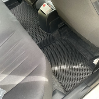 EVA коврики на Toyota Yaris IV 2019 - 2025 в Иркутске