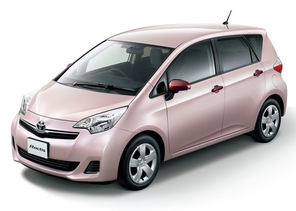 EVA коврики на Toyota Ractis II 2010 - 2016 в Иркутске