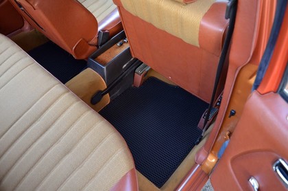 EVA коврики на Mercedes W123 1975 - 1986 в Иркутске