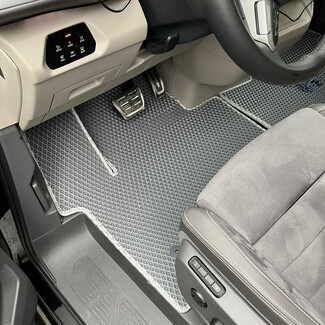 Ворсовые коврики на Volkswagen Multivan (T7) 2021&nbsp;-&nbsp;2026 в Иркутске