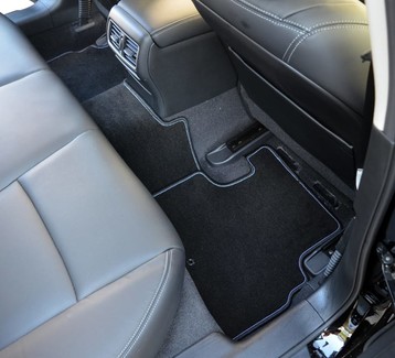 Ворсовые коврики на Infiniti Q50 2014 - 2025 в Иркутске
