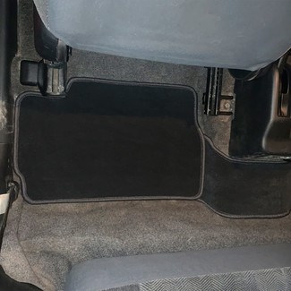 Ворсовые коврики на Mitsubishi Pajero iO 1998 - 2007 в Иркутске