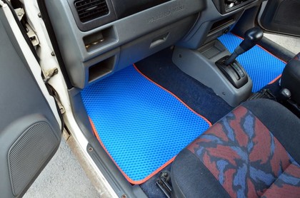 Коврики на Mitsubishi Pajero Mini II 1998 - 2012 в Иркутске