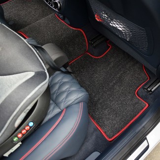 Ворсовые коврики на Genesis GV70 2020 - 2025 в Иркутске