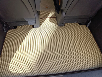 EVA коврики на KIA Carnival IV 11 мест 2020 - 2025 в Иркутске EVA коврики на KIA Carnival IV 11 мест 2020 - 2025 в Иркутске