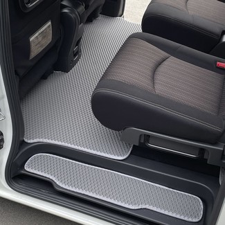 Коврики на Nissan Serena (C27) 2016 - 2022 в Иркутске